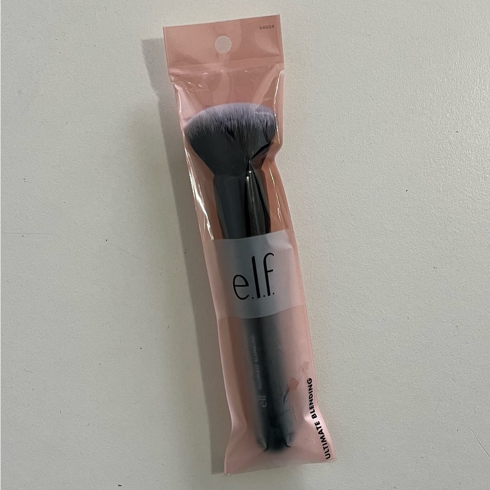 e.l.f. Ultimate Blending Brush